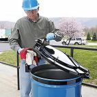 PIG Outdoor Latching Drum Lid with Fast-Latch Ring