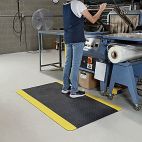 PIG® Diamond Plate Double-Cushioned Anti-Fatigue Mat