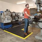 PIG® Chemical-Resistant Modular Anti-Fatigue Mat